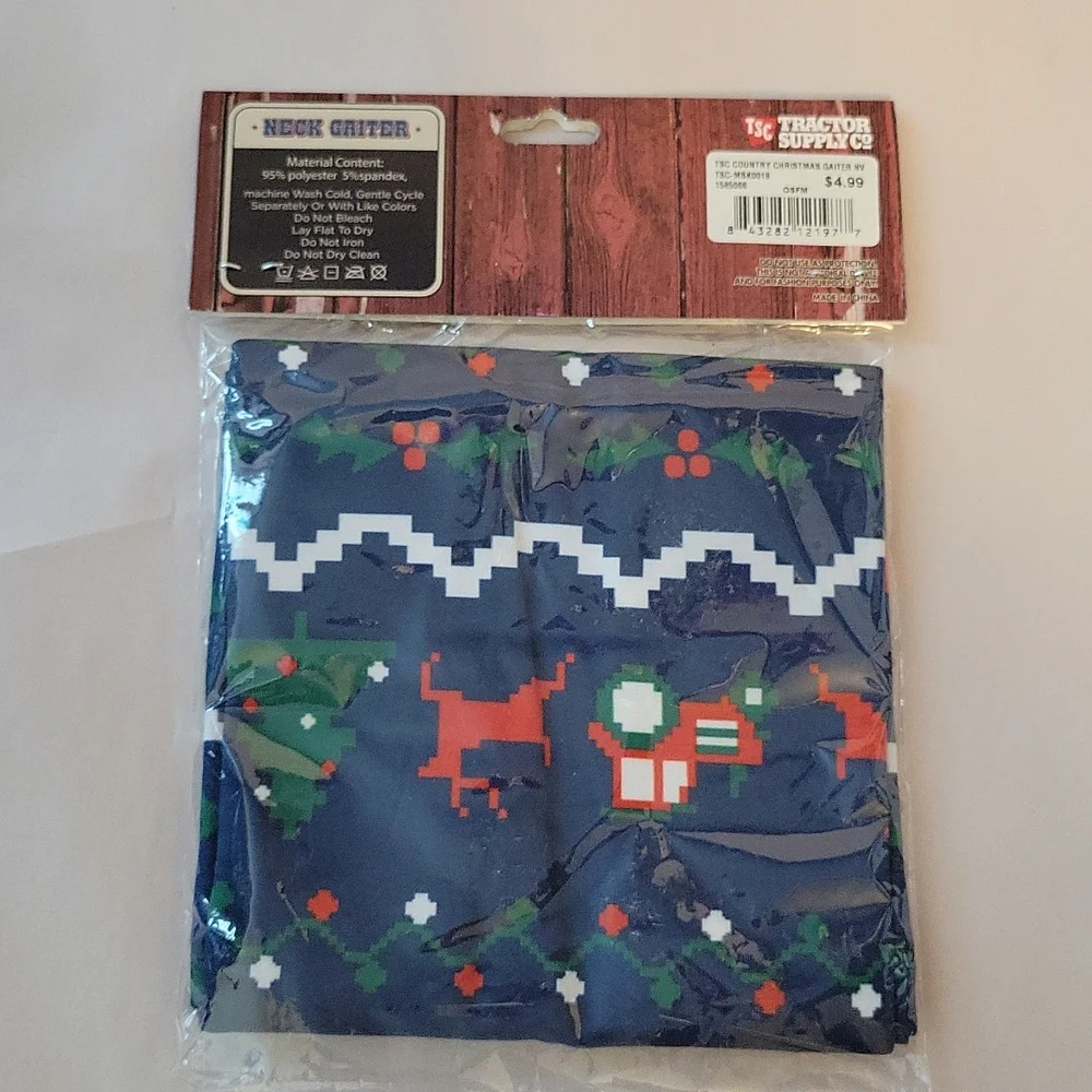 Tractor Supply Christmas Neck Gaiter